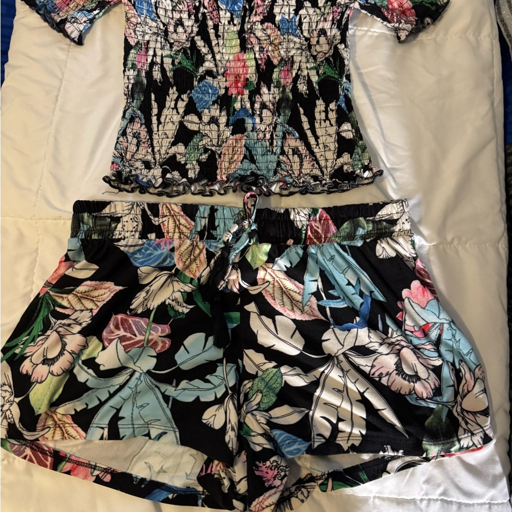 Floral Black Women's Shorts set worn once